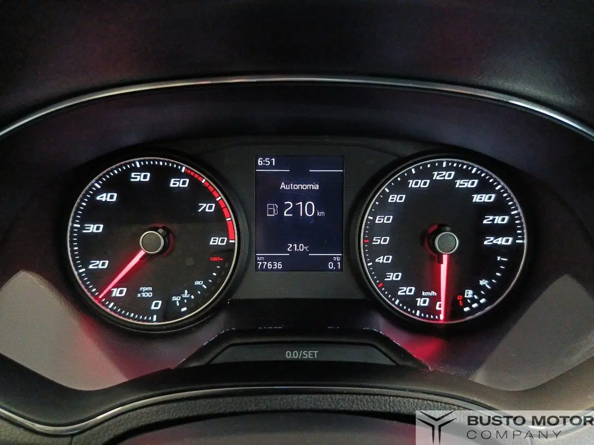 SEAT Arona usata a Varese (12)