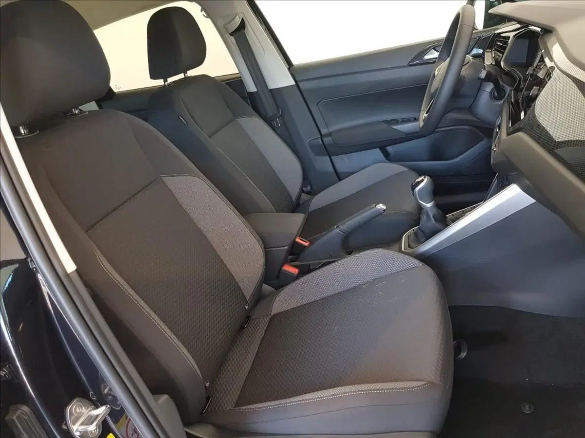 Volkswagen Taigo nuova a Lucca (11)
