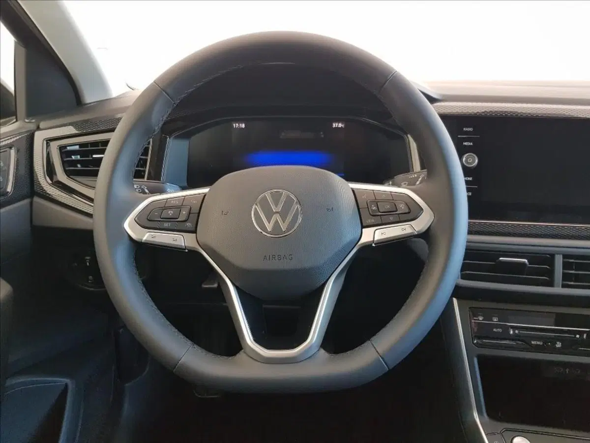 Volkswagen Taigo nuova a Lucca (14)