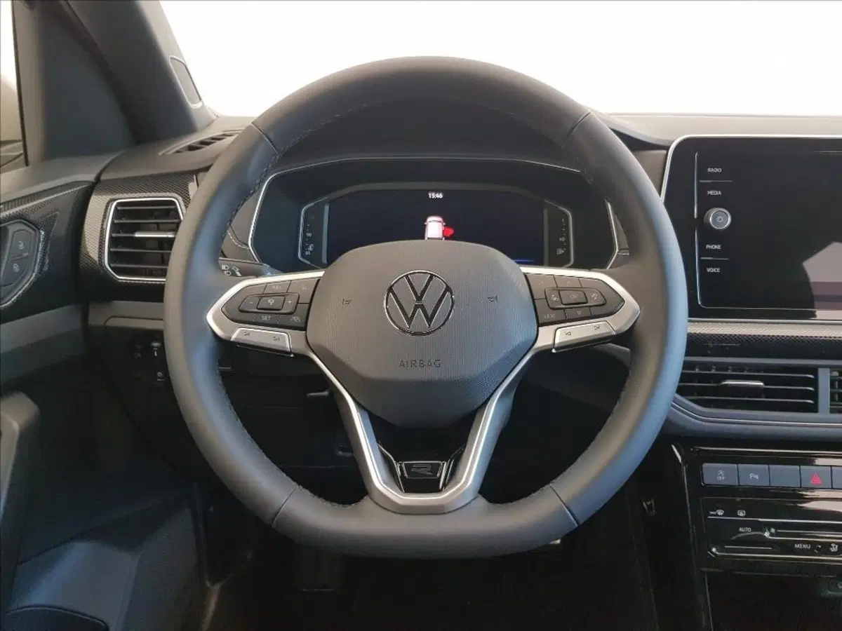 Volkswagen T-Cross nuova a Lucca (14)