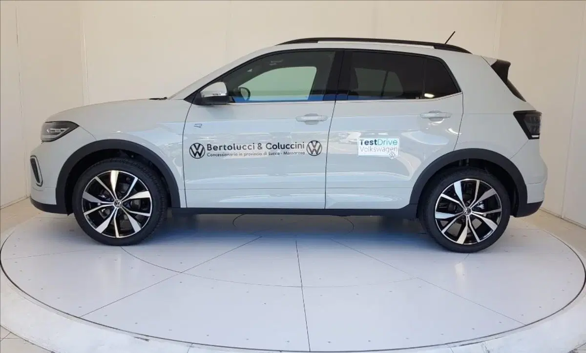 Volkswagen T-Cross nuova a Lucca (3)
