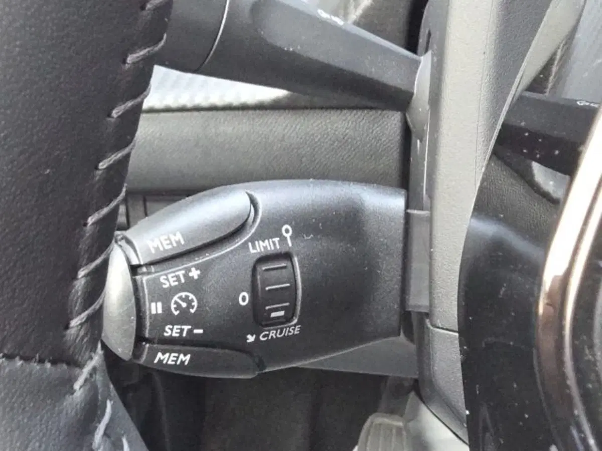 Peugeot 208 usata a Monza e Brianza (17)