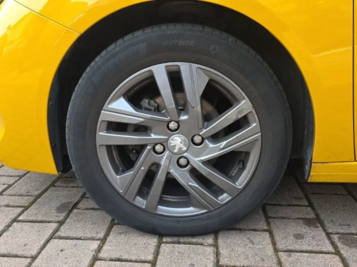 Peugeot 208 usata a Monza e Brianza (11)