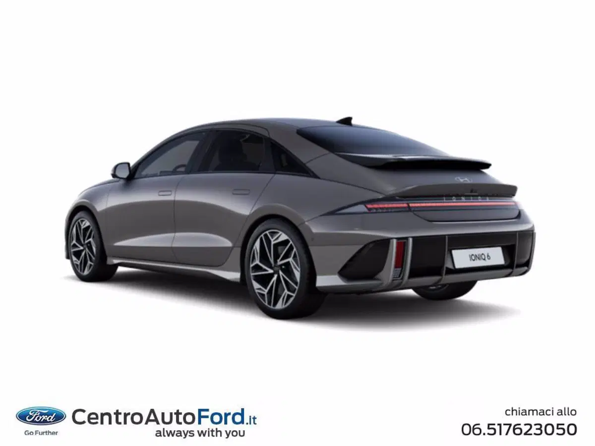 Hyundai Ioniq 6 nuova a Roma (3)
