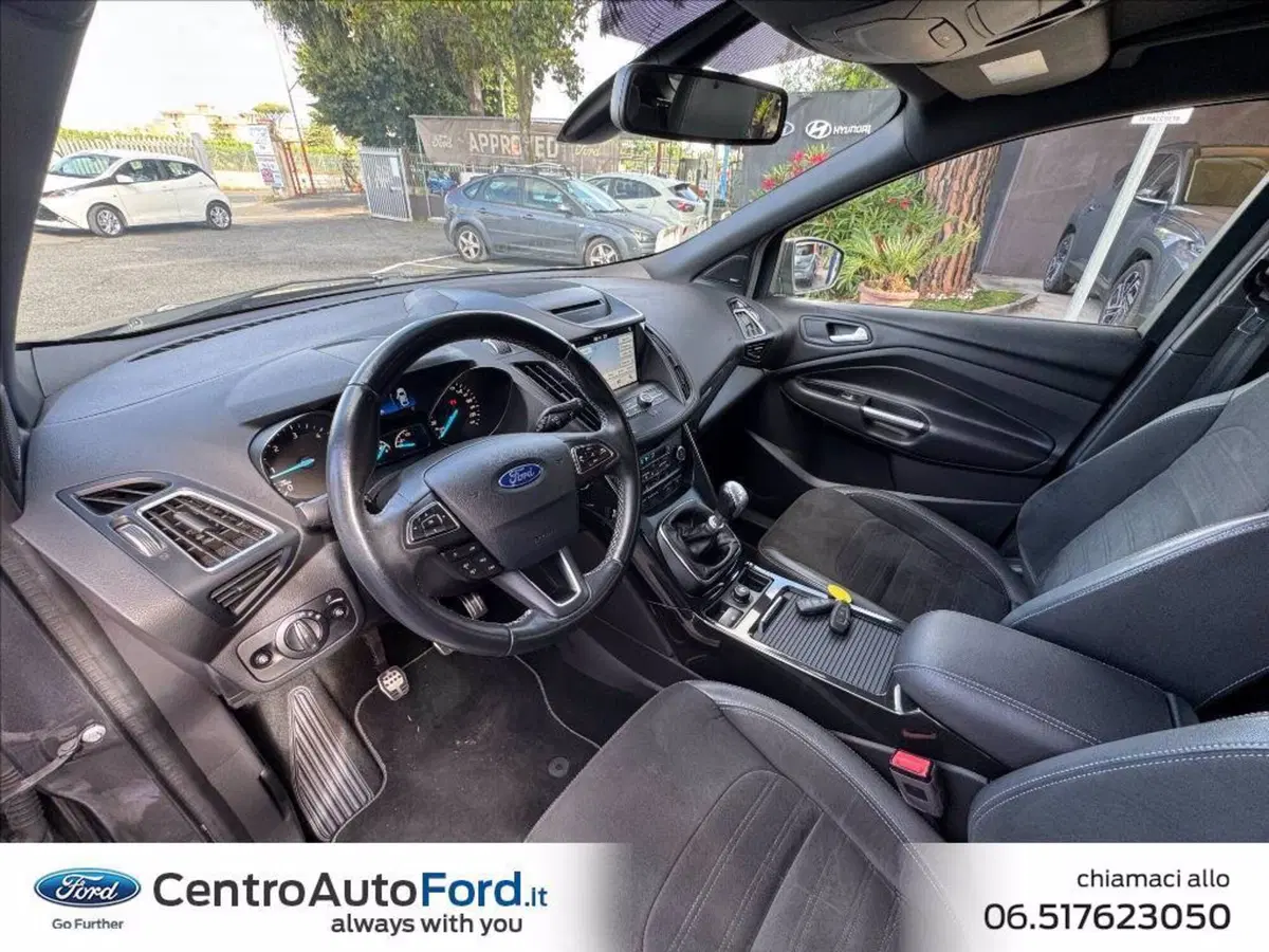Ford Kuga usata a Roma (12)
