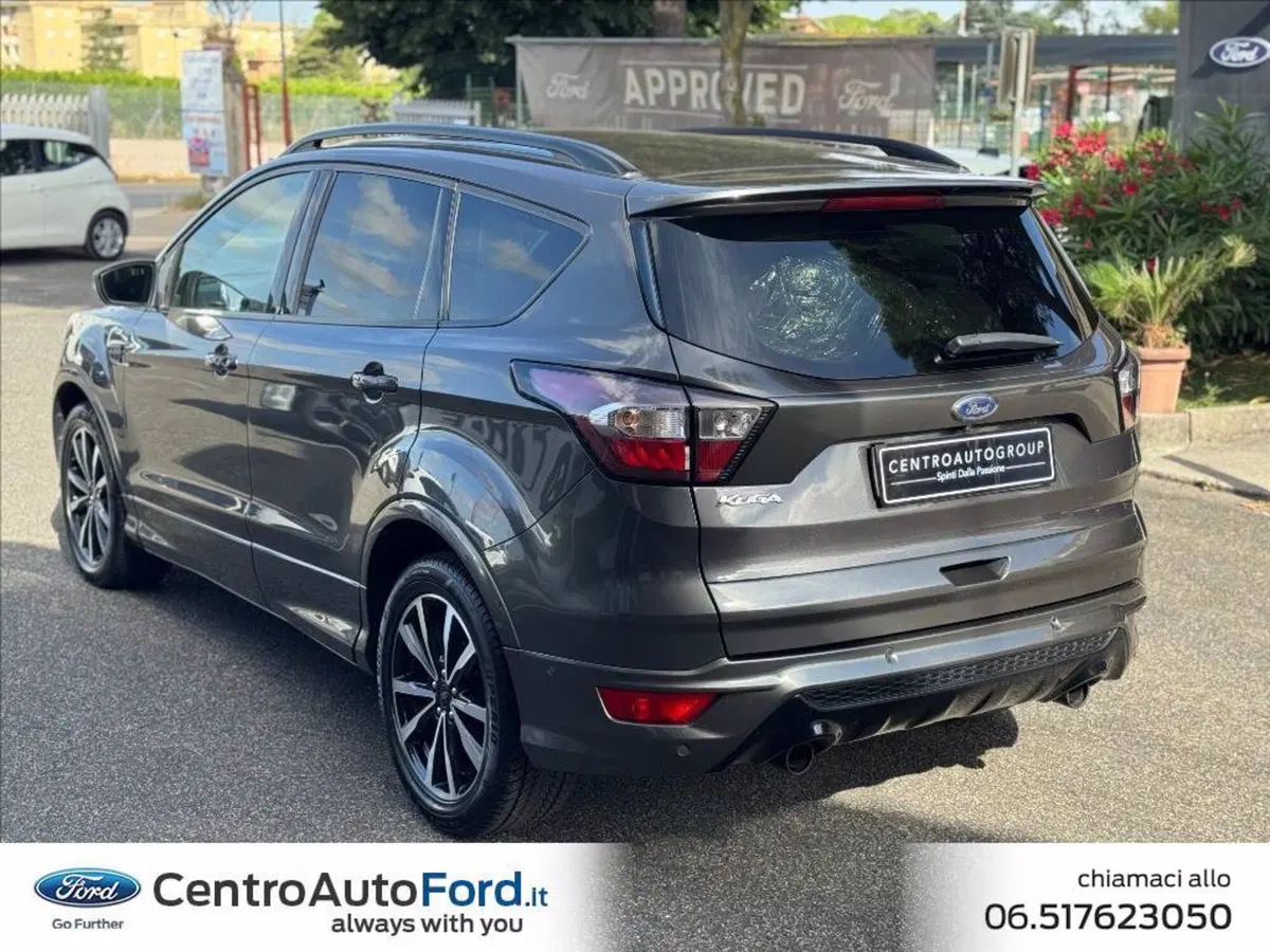 Ford Kuga usata a Roma (3)