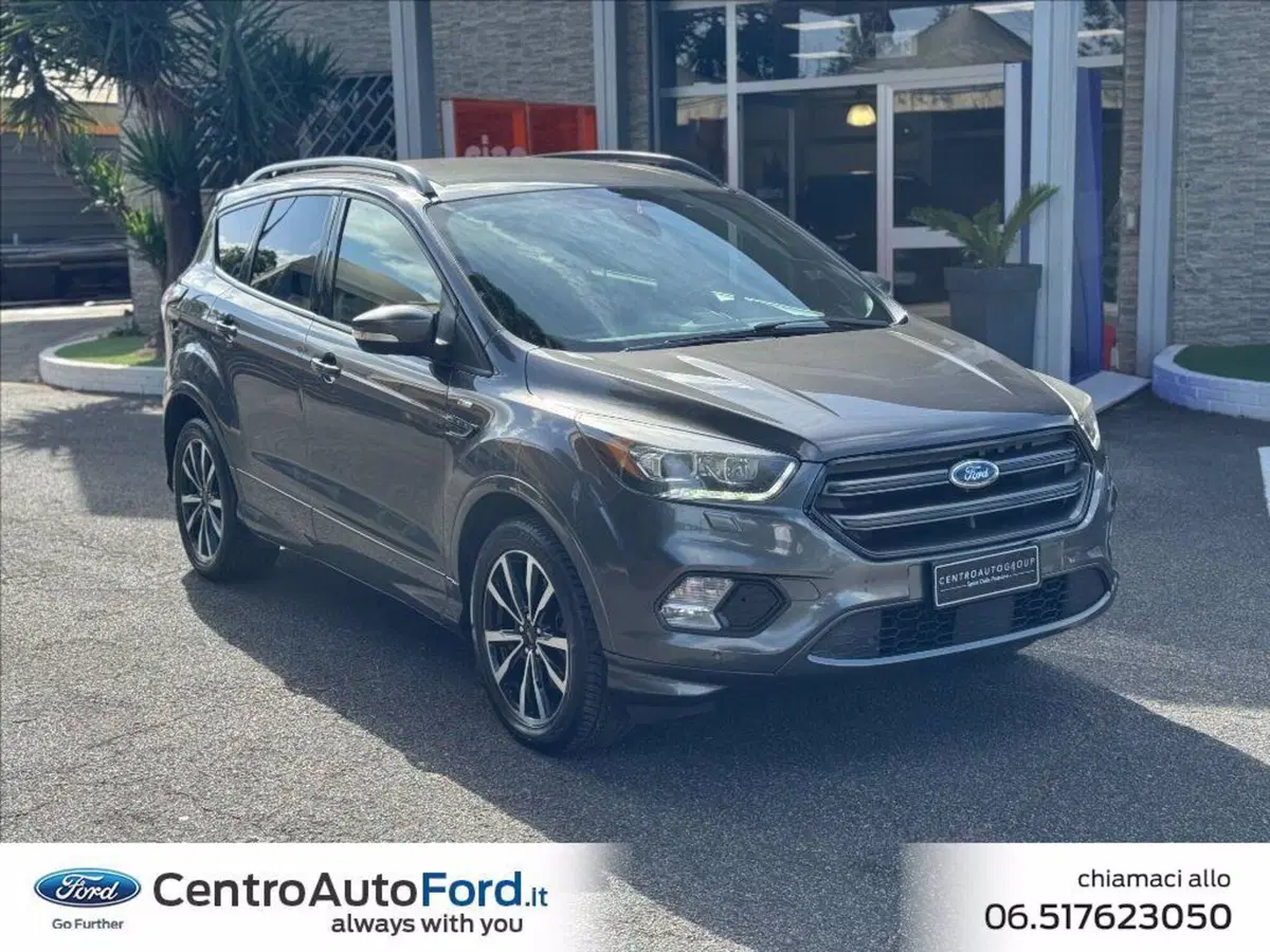Ford Kuga usata a Roma (6)