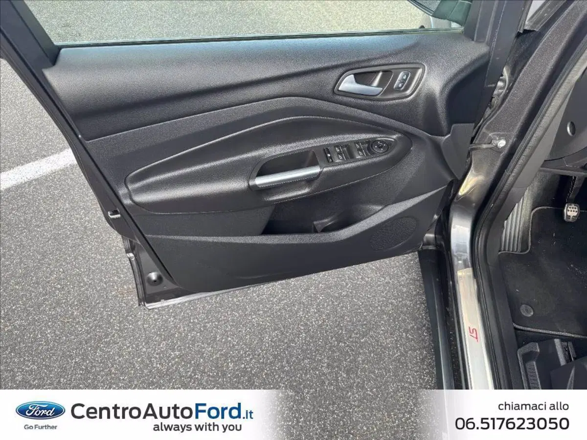 Ford Kuga usata a Roma (9)