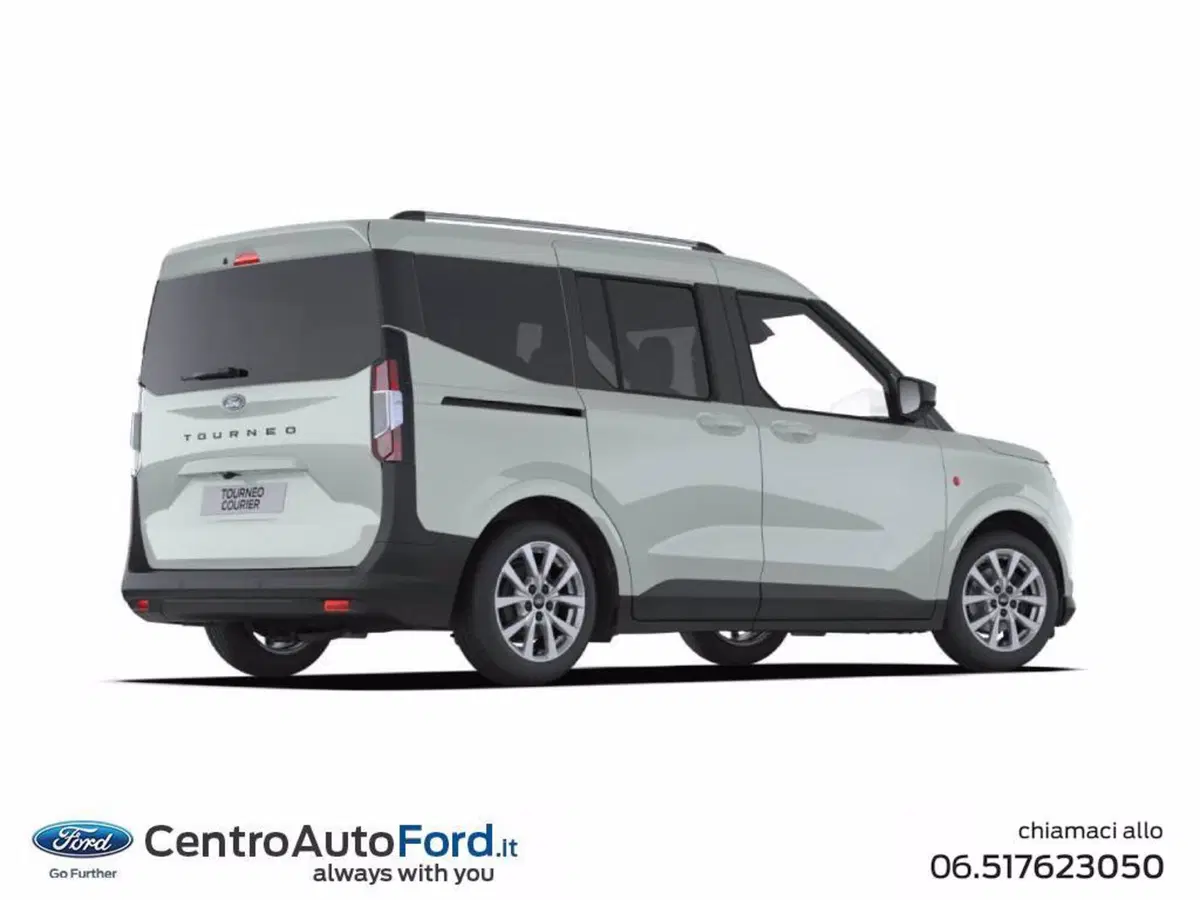 Ford Tourneo Courier nuova a Roma (3)