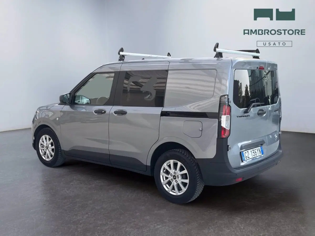Ford Transit Courier Furgone usata a Milano (3)