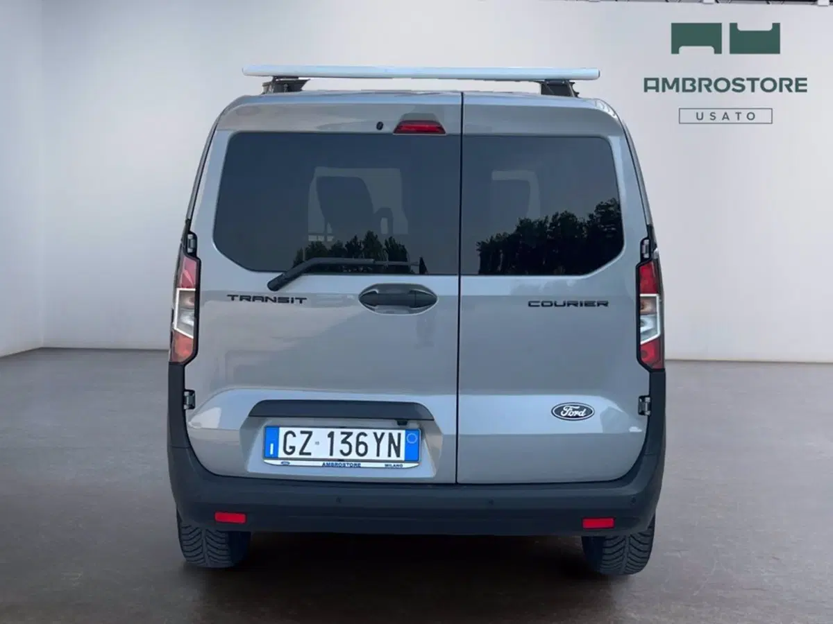 Ford Transit Courier Furgone usata a Milano (4)