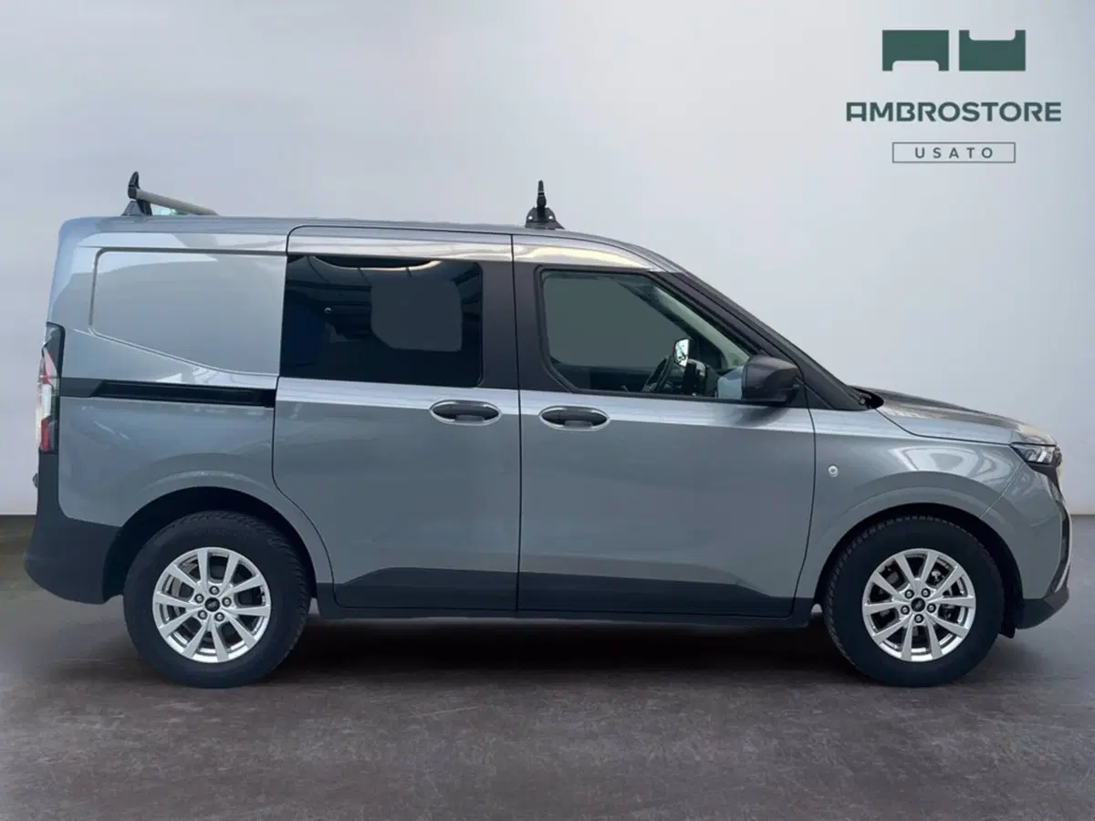 Ford Transit Courier Furgone usata a Milano (6)