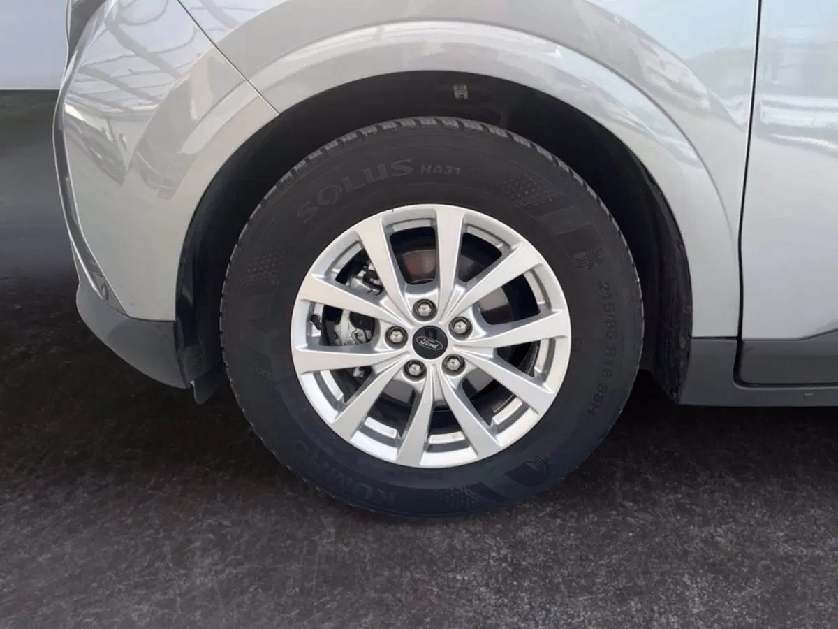 Ford Transit Courier Furgone usata a Milano (9)