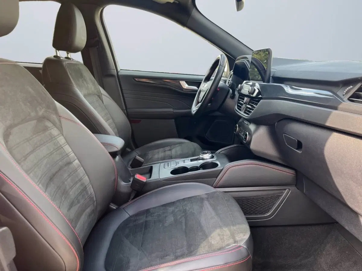 Ford Kuga usata a Milano (15)