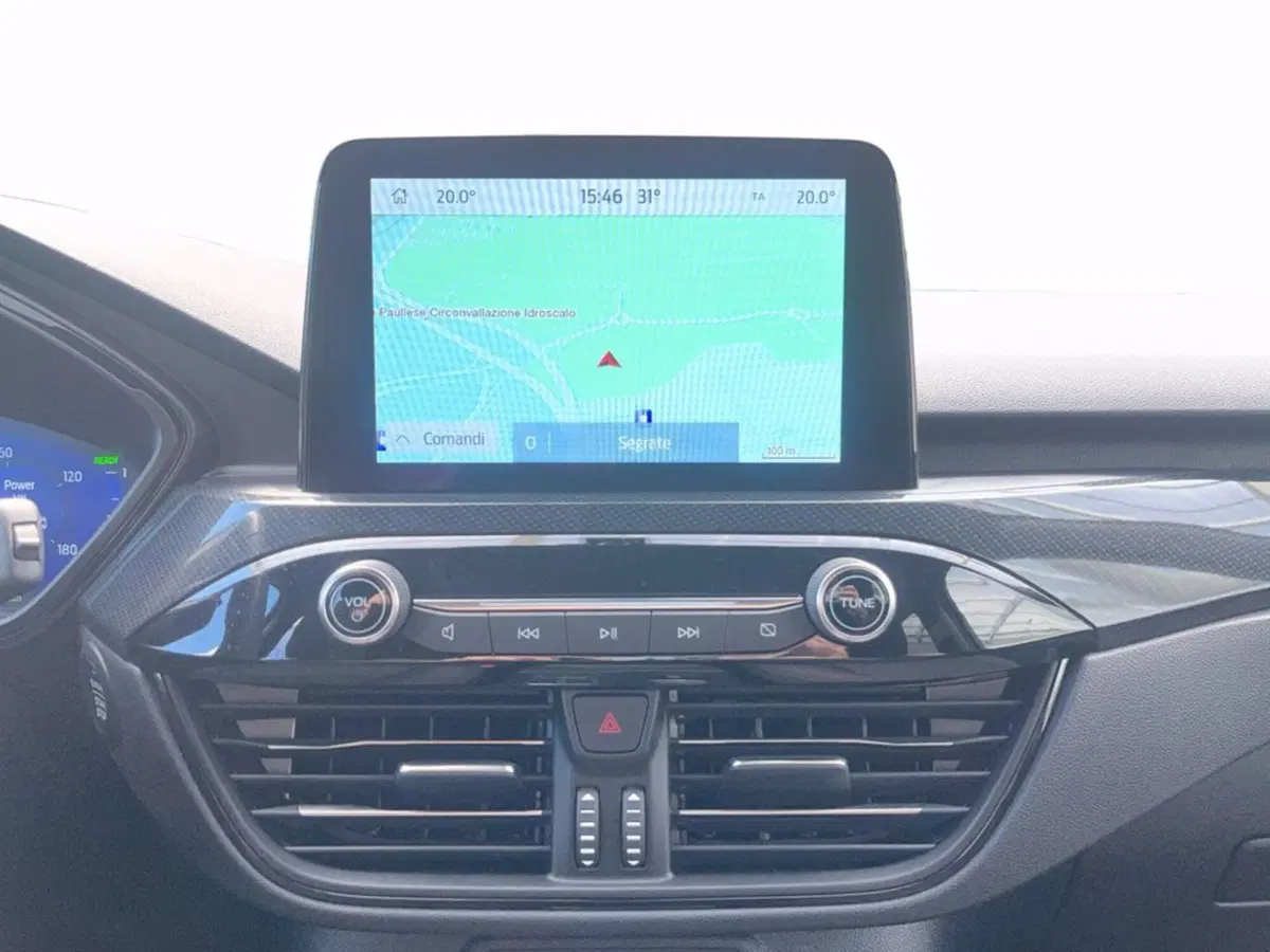 Ford Kuga usata a Milano (14)