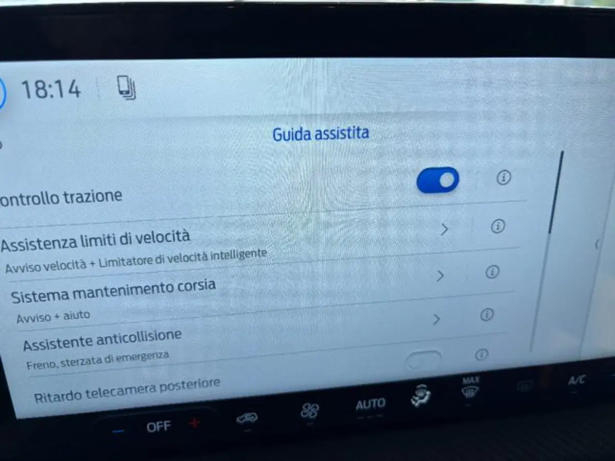 Ford Kuga nuova a Cuneo (11)
