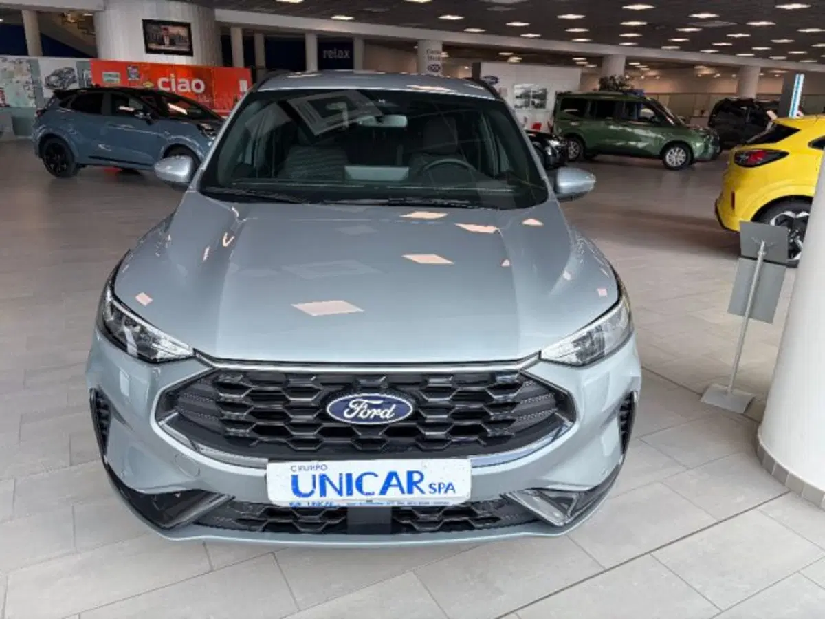Ford Kuga nuova a Cuneo (3)