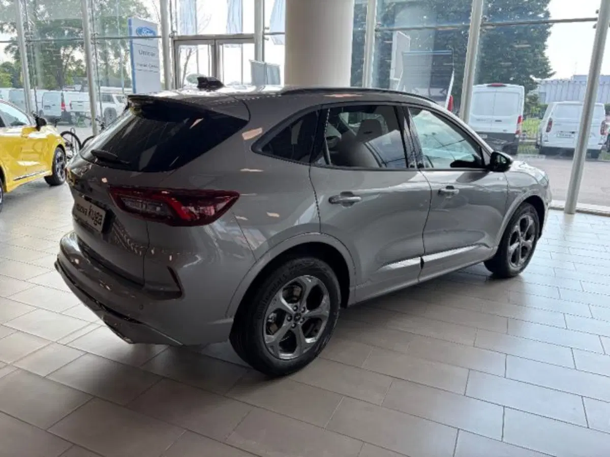 Ford Kuga nuova a Cuneo (4)