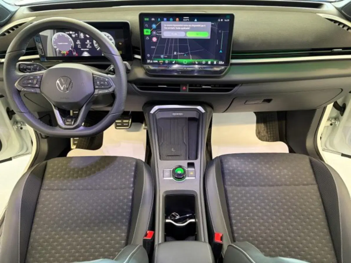 Volkswagen T-Roc usata a Cuneo (9)