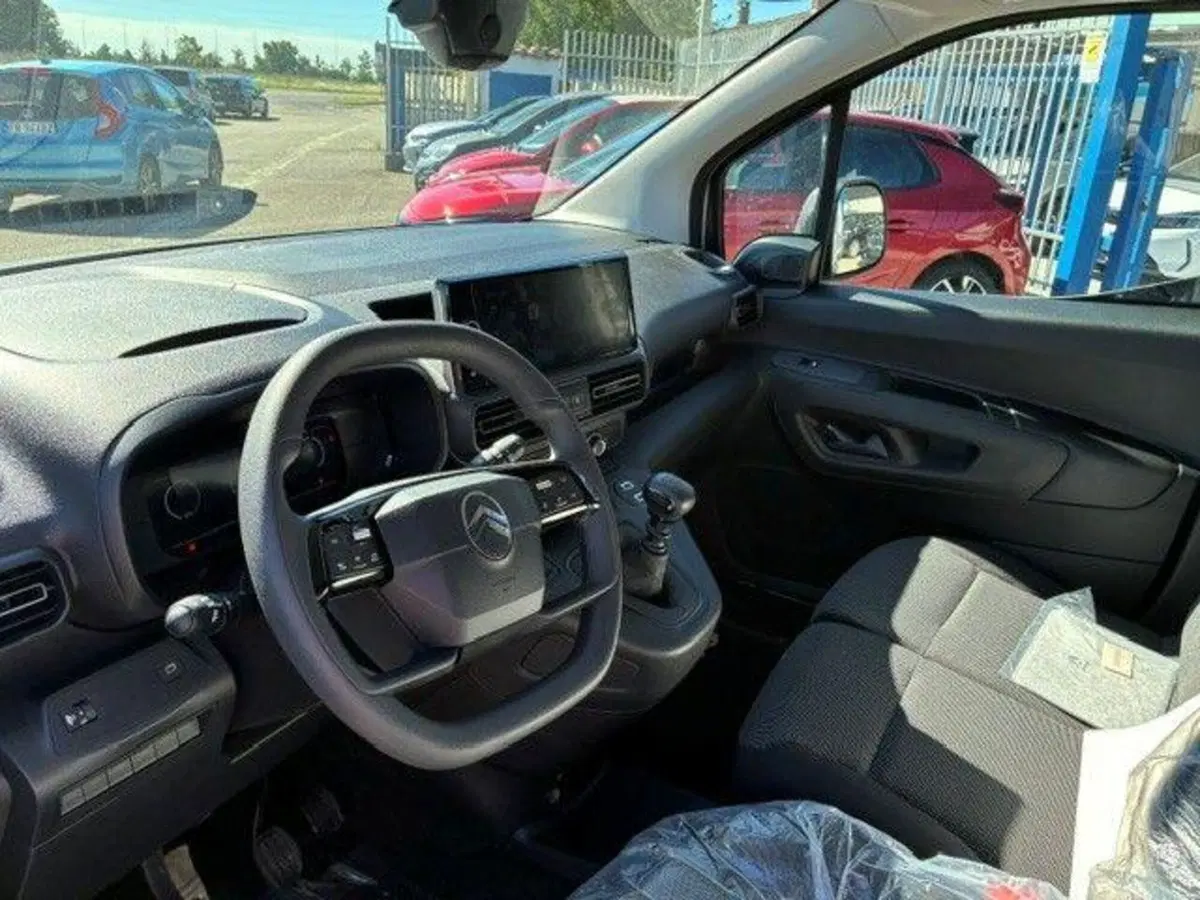 Citroen Berlingo Furgone nuova a Milano (10)