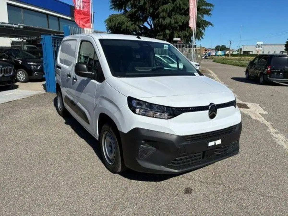 Citroen Berlingo Furgone nuova a Milano (3)