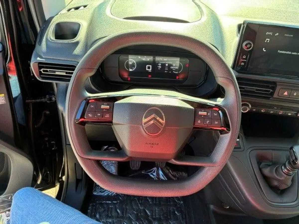 Citroen Berlingo Furgone nuova a Milano (10)