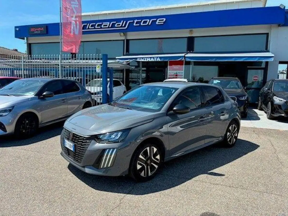Peugeot 208 usata a Milano