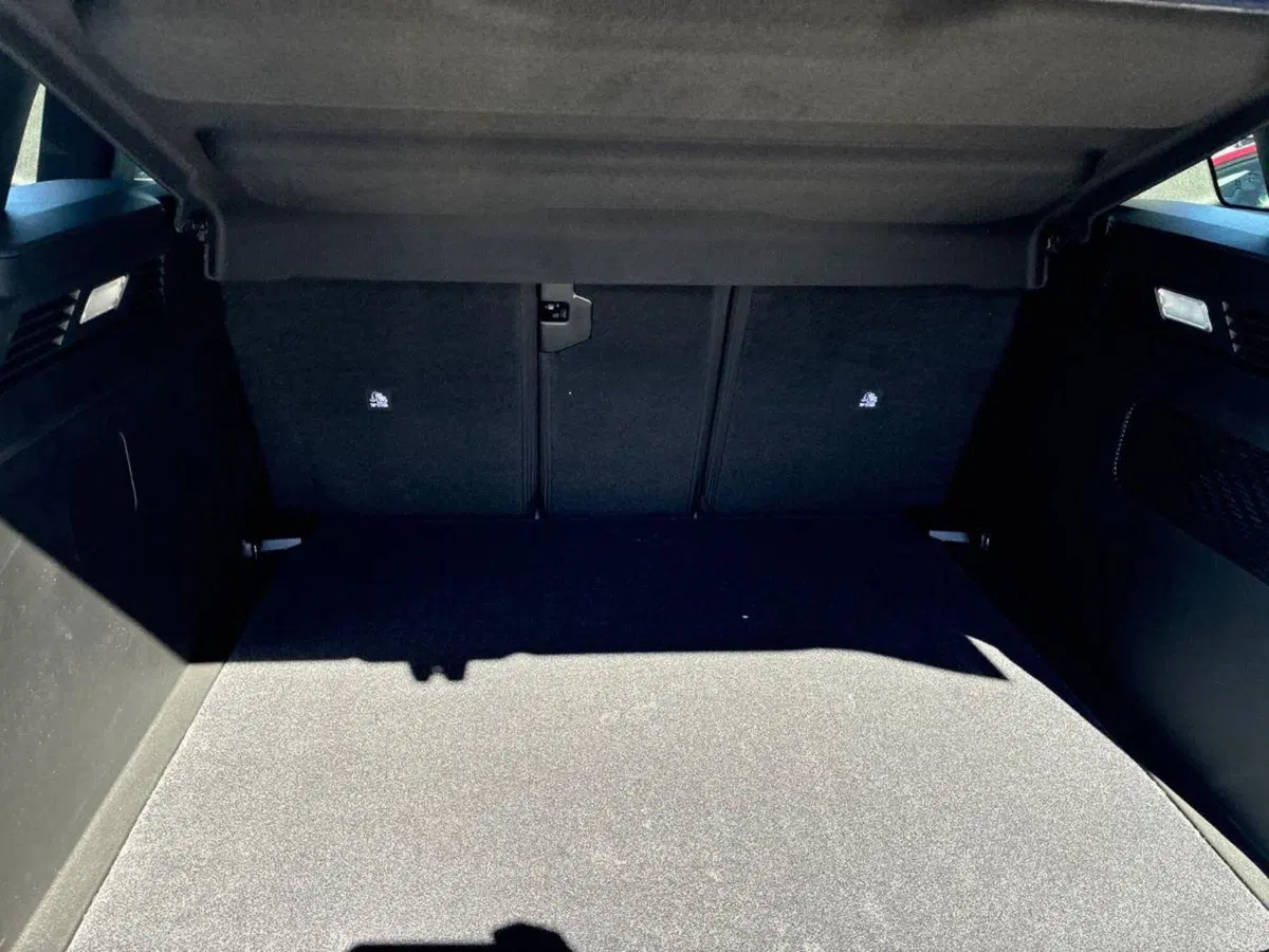 Jeep Compass nuova a Milano (14)