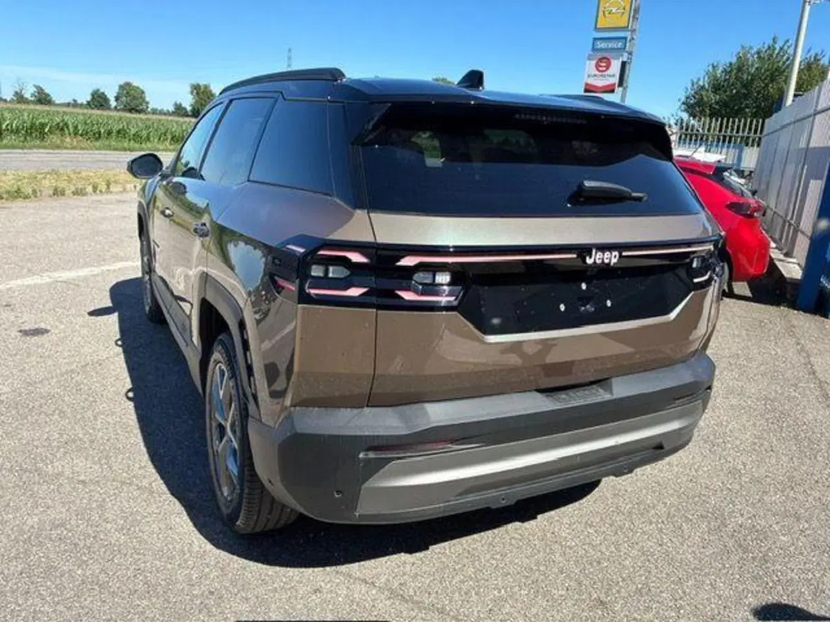 Jeep Compass nuova a Milano (3)