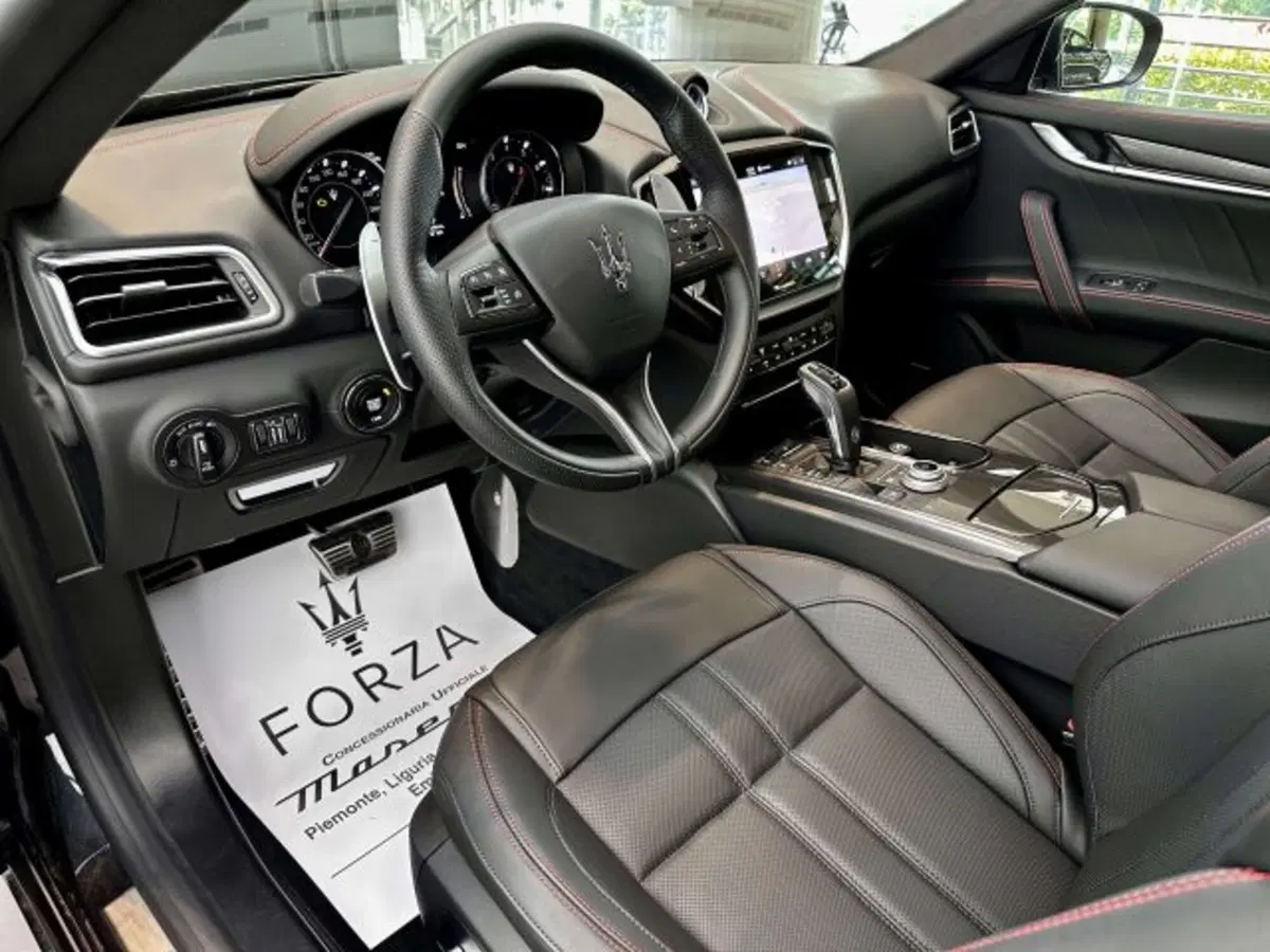Maserati Ghibli nuova a Torino (9)