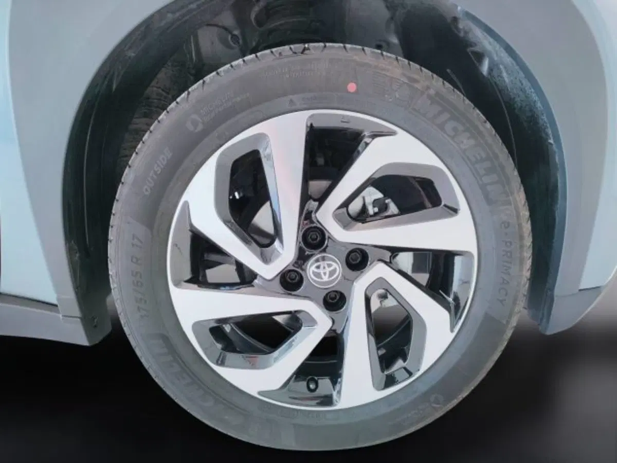 Toyota Aygo X usata a Teramo (10)