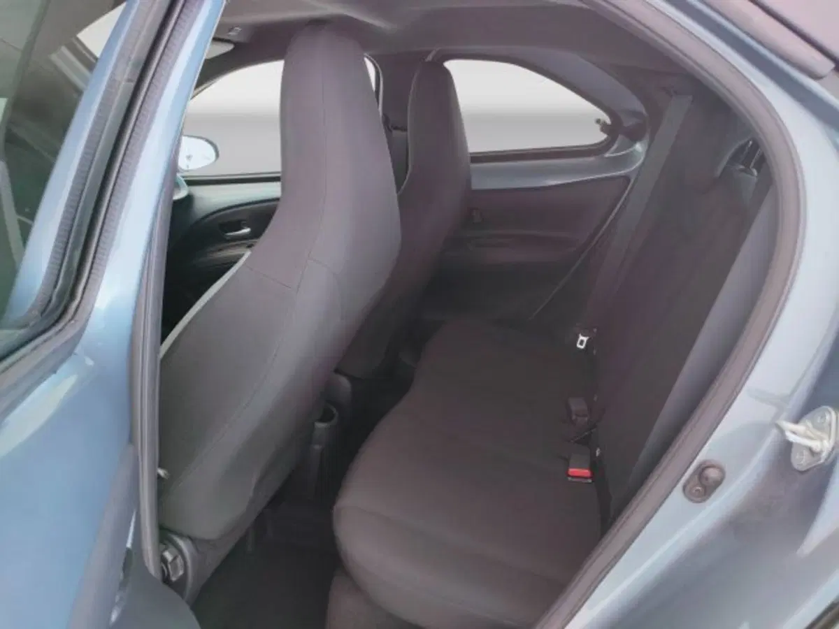 Toyota Aygo X usata a Teramo (14)
