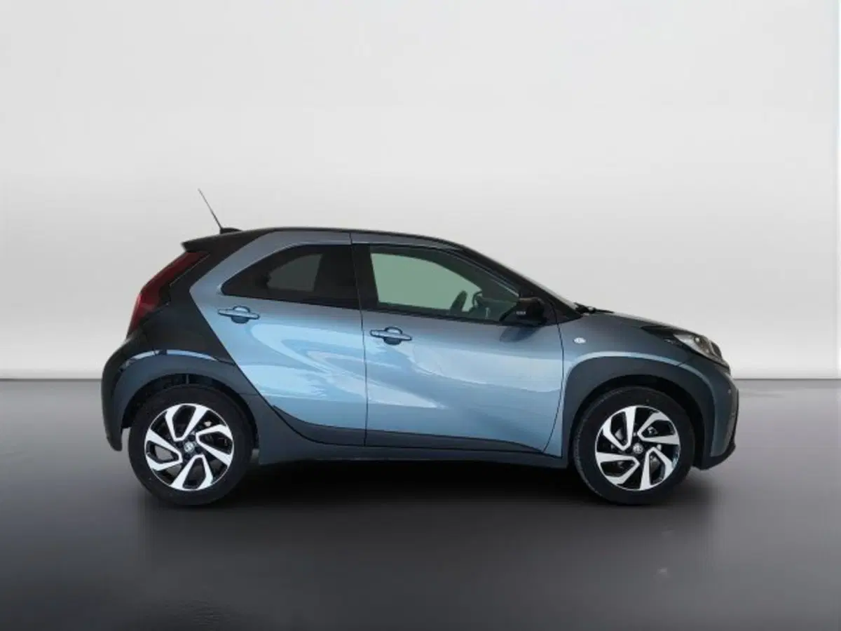 Toyota Aygo X usata a Teramo (4)