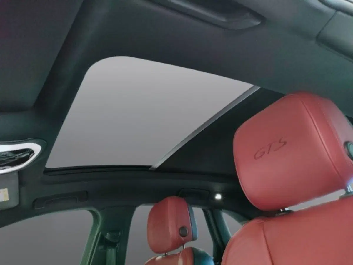 Porsche Macan usata a Teramo (13)