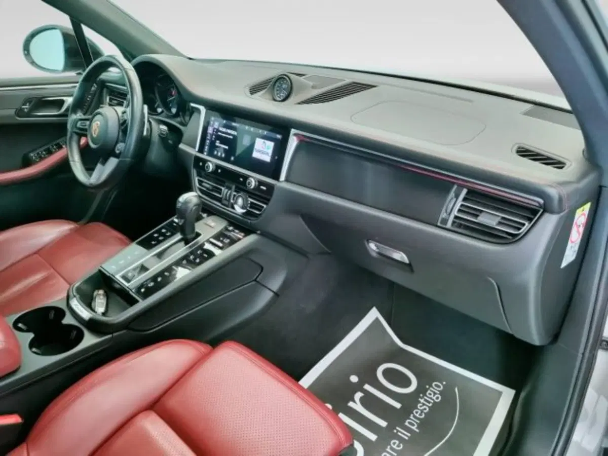 Porsche Macan usata a Teramo (16)