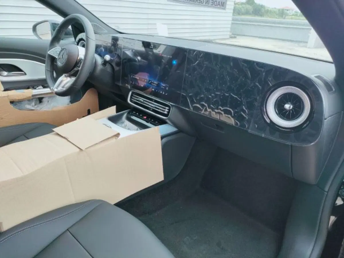 Mercedes-Benz CLA EQ nuova a Teramo (12)