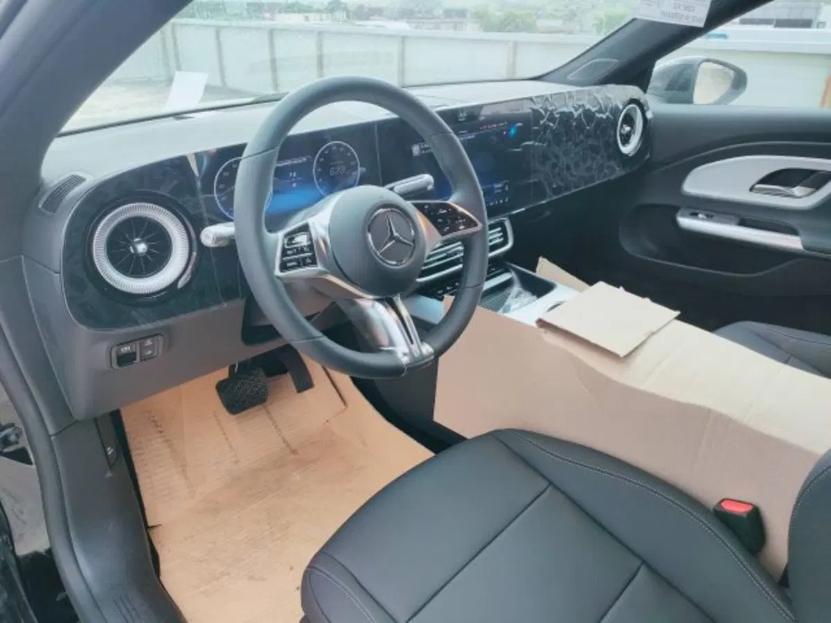 Mercedes-Benz CLA EQ nuova a Teramo (9)