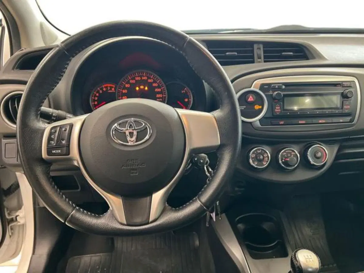 Toyota Yaris usata a Vercelli (10)