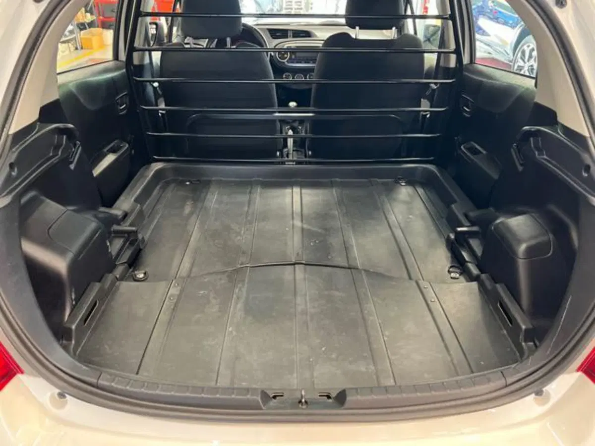 Toyota Yaris usata a Vercelli (11)
