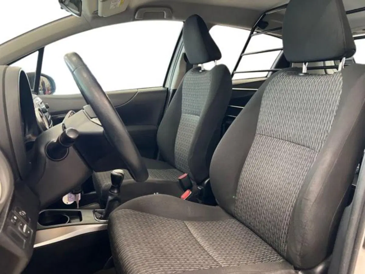 Toyota Yaris usata a Vercelli (7)