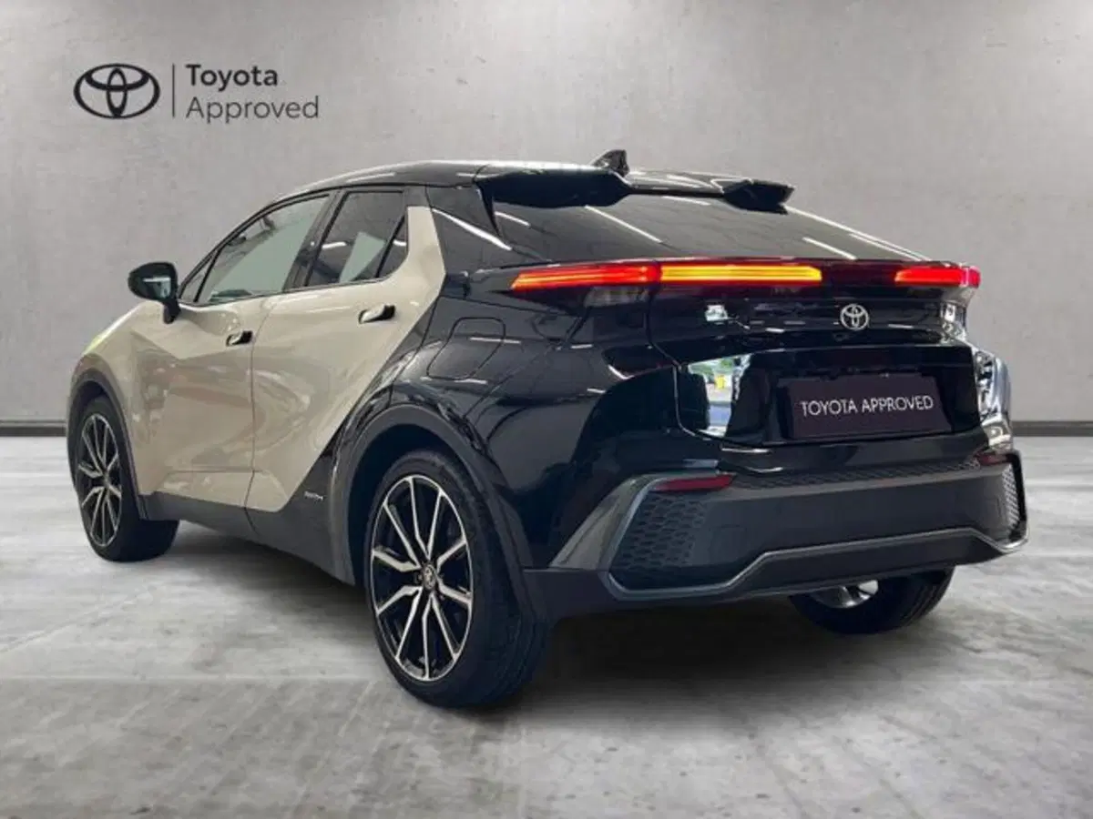 Toyota Toyota C-HR usata a Vercelli (16)