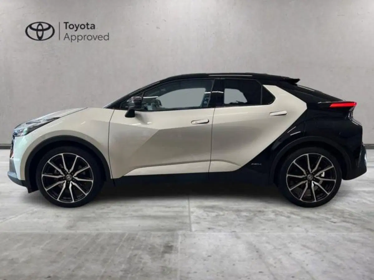 Toyota Toyota C-HR usata a Vercelli (3)