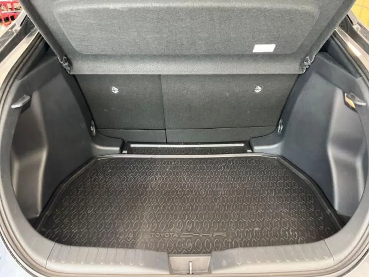 Toyota Toyota C-HR usata a Vercelli (11)