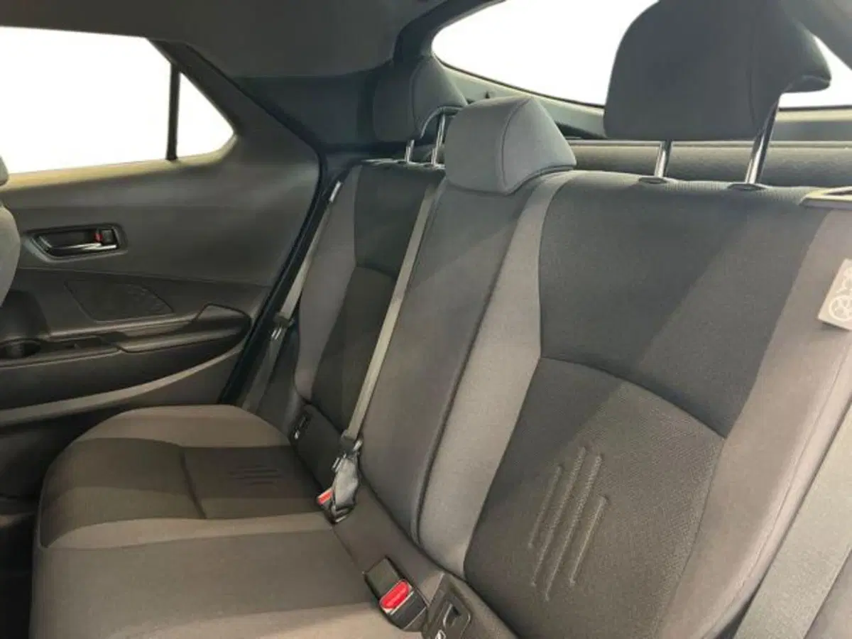 Toyota Toyota C-HR usata a Vercelli (8)