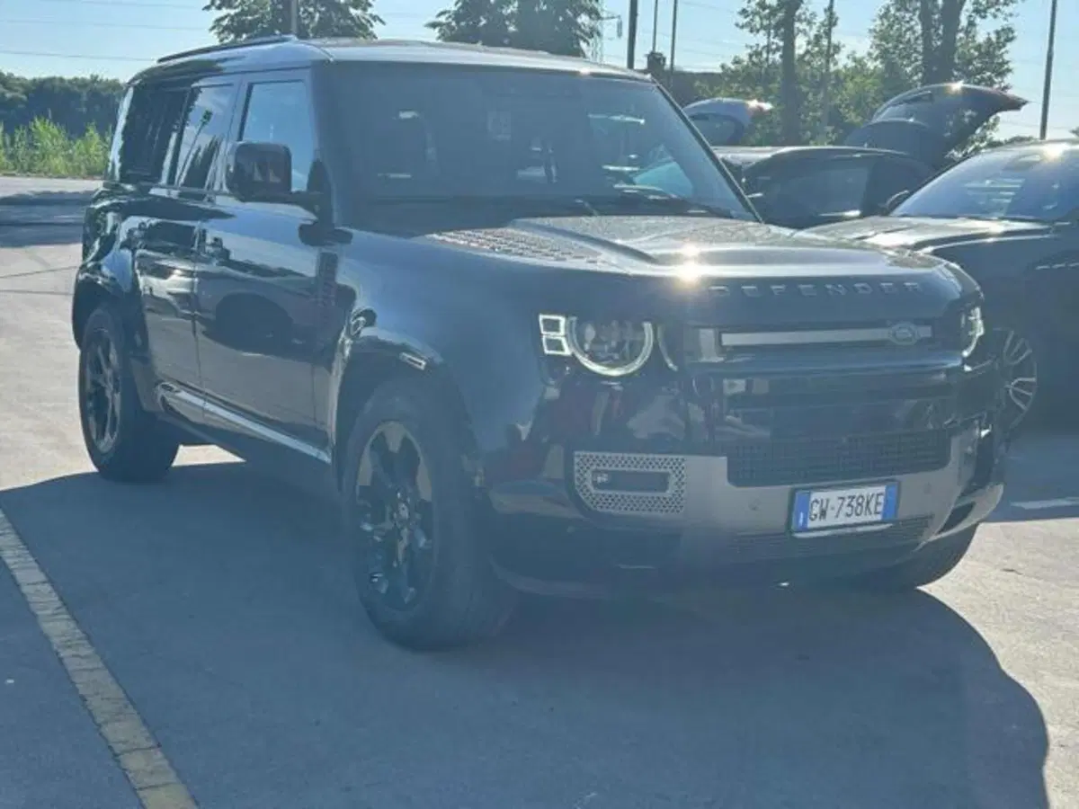 Land Rover Defender usata a Lucca