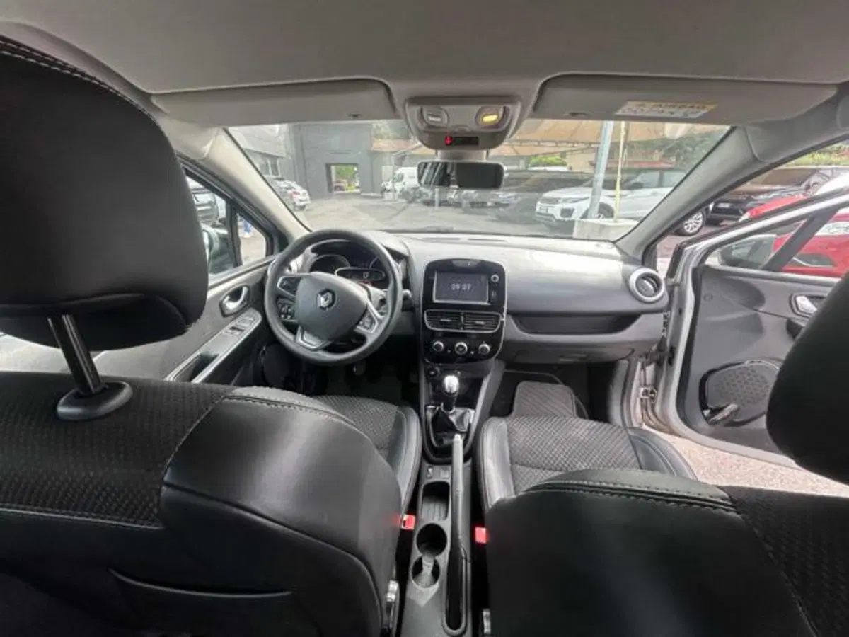 Renault Clio usata a Lucca (10)