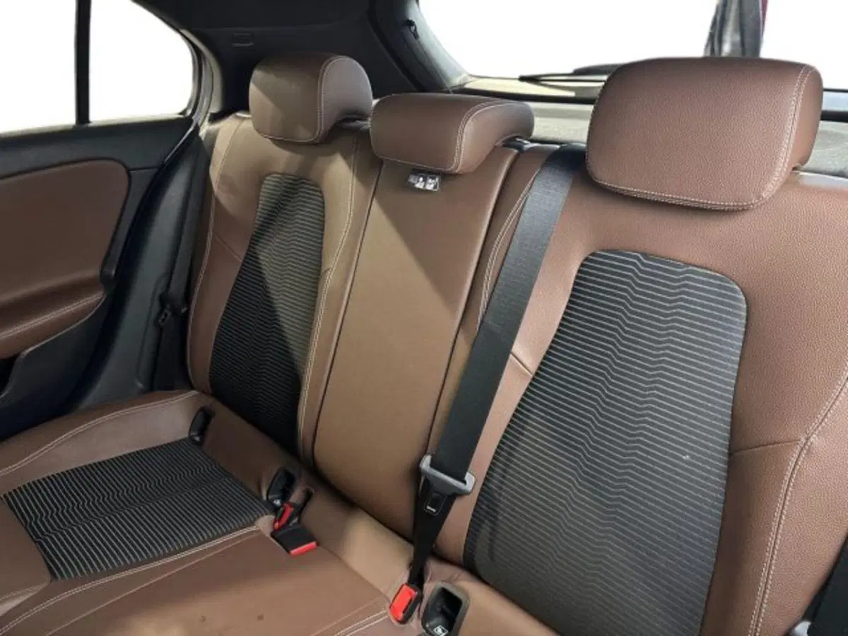 Mercedes-Benz Classe A Sedan usata a Bologna (16)