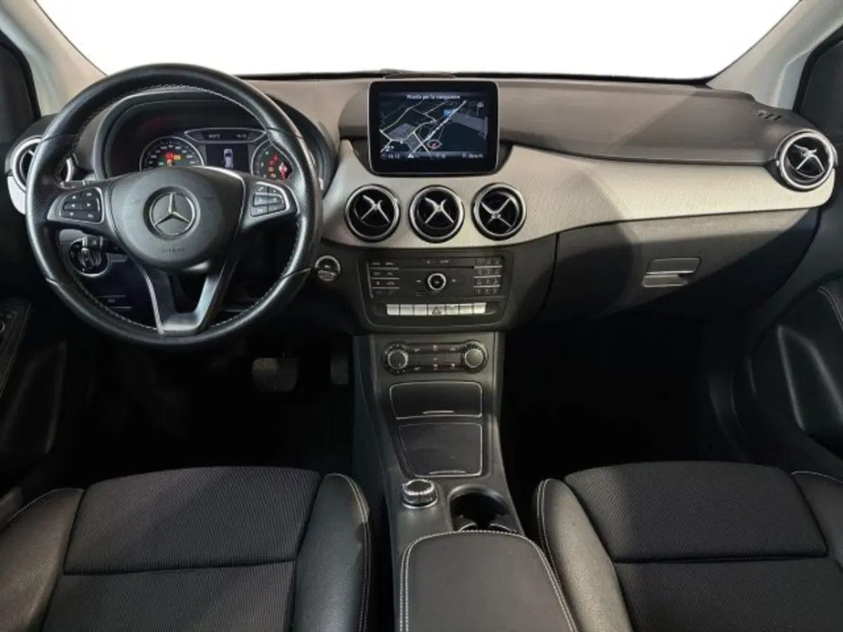 Mercedes-Benz Classe B usata a Bologna (9)