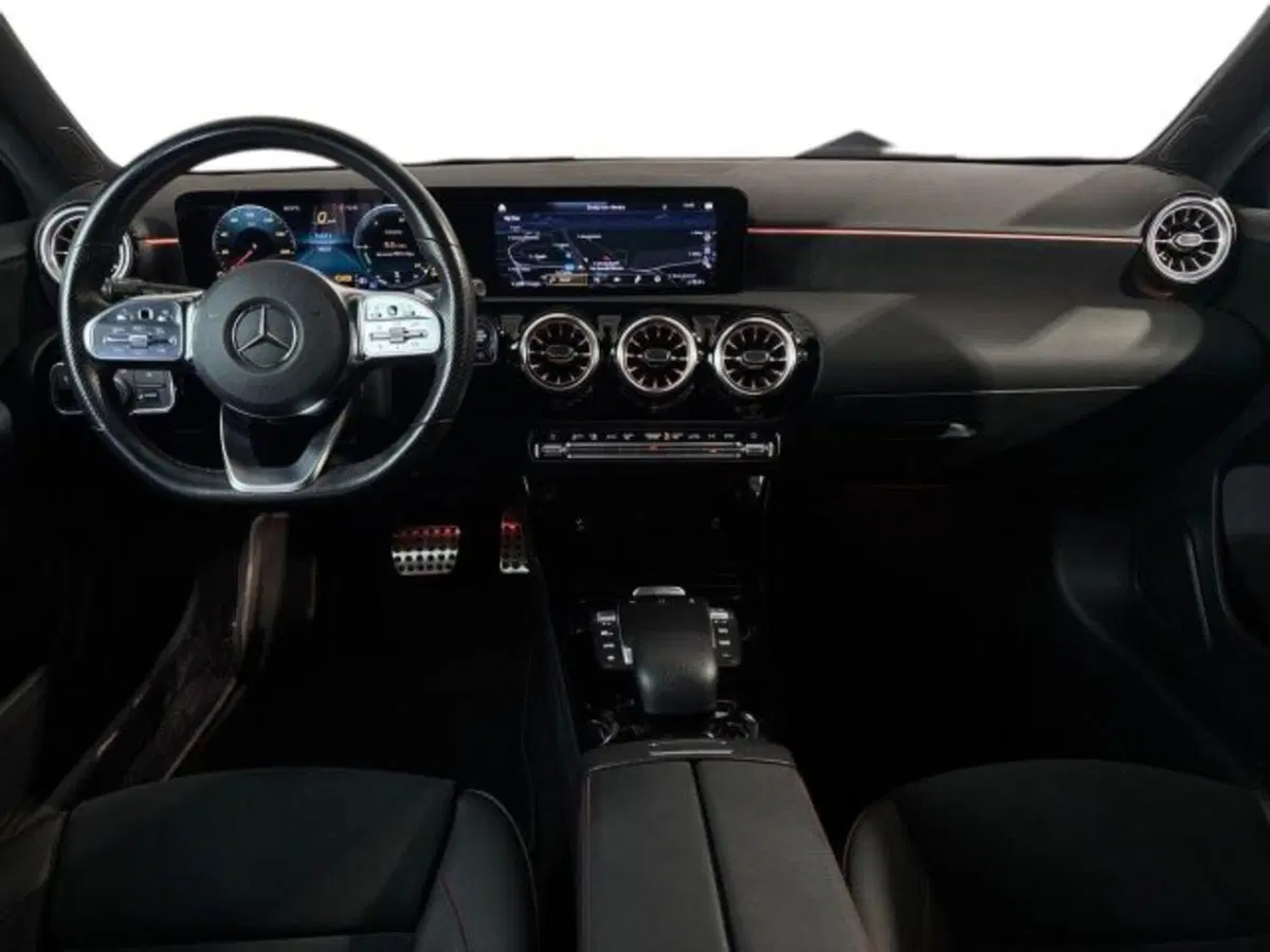 Mercedes-Benz Classe A Sedan usata a Bologna (9)