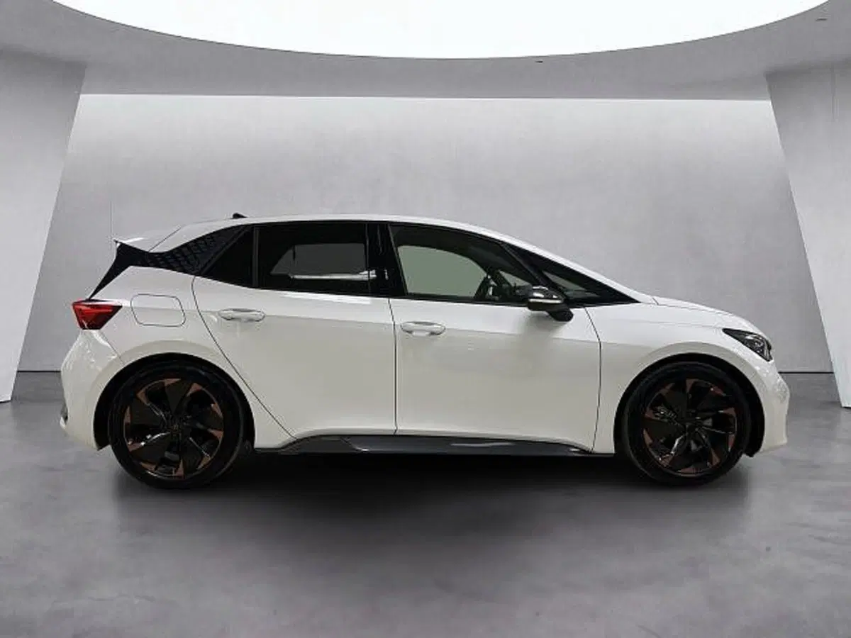 Cupra Born usata a Vicenza (3)